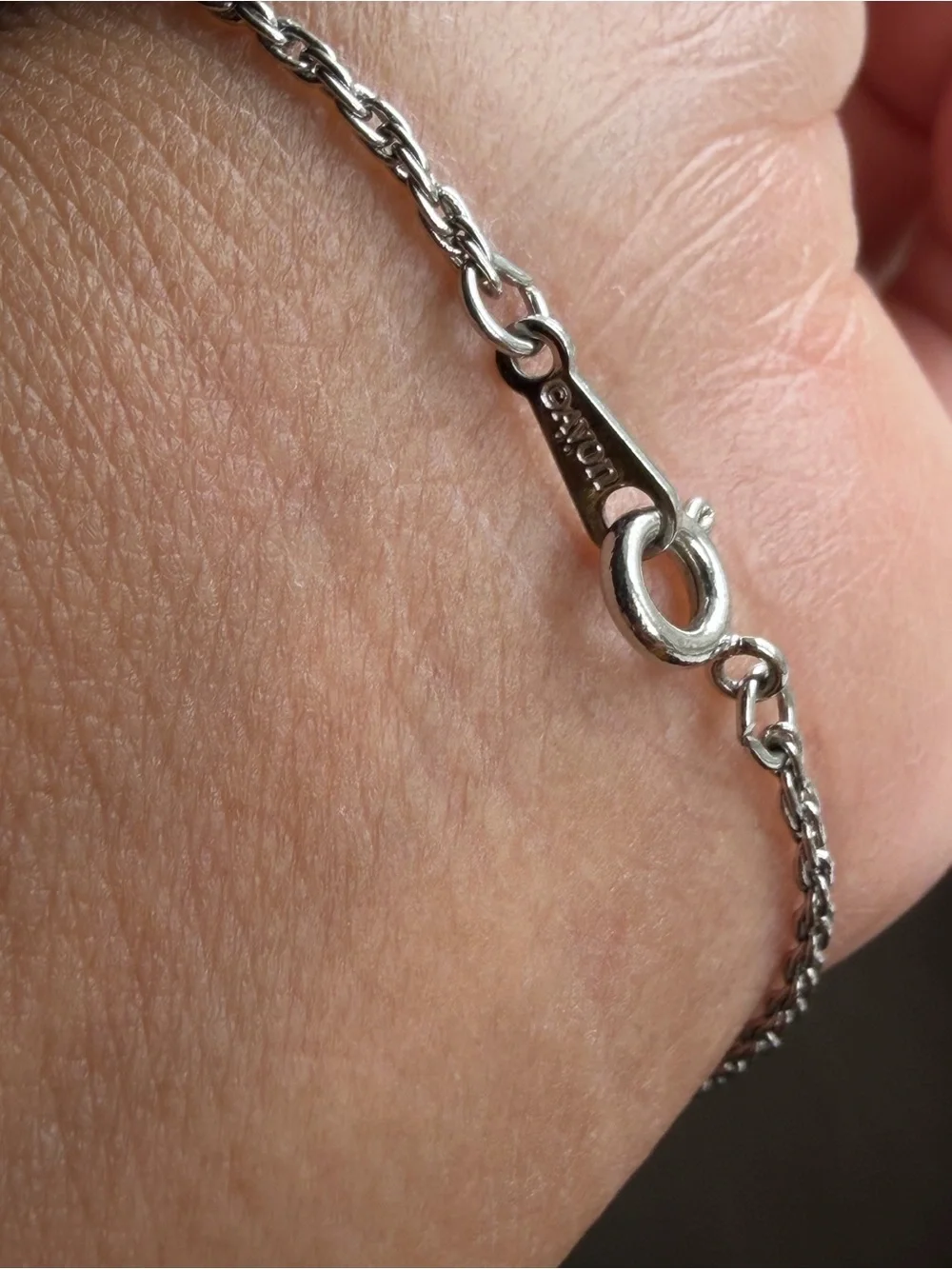 VINTAGE | AVON | Sailor Knot or Infinity Love Knot Design Chain 7 Inch Bracelet